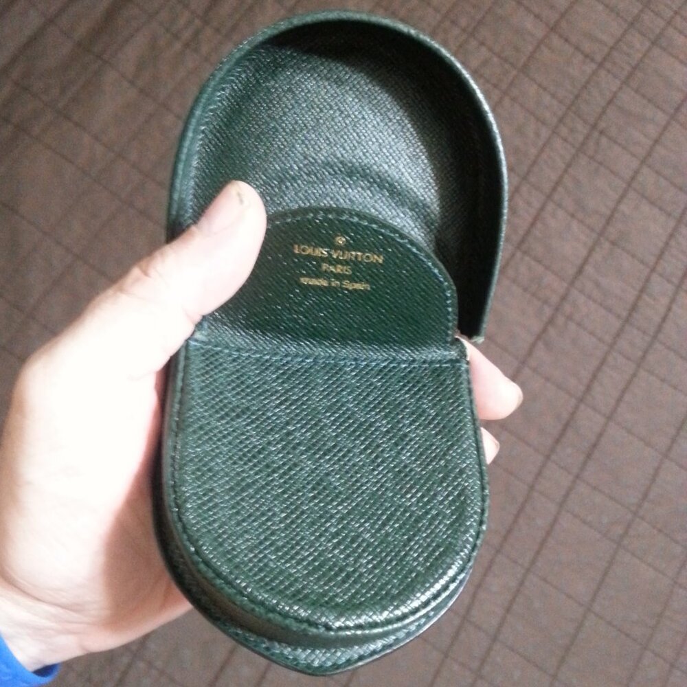 Vintage LV Louis Vuitton Taiga Leather Coin Wallet Case Holder Green  Women Men - Picture 6 of 16